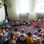 Jeżyki w bibliotece-1.jpg