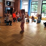 KINDER COACH-2.jpg