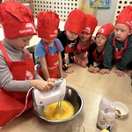 4. Pszczółki  robią ciasto..JPG