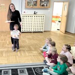 2. WRĘCZENIE DYPLOMÓW ZA ZBIÓRKĘ RZEZCY DLA KOTÓW ZE SCHRONISKA DOLISTÓWKA.jpg
