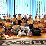 WRĘCZENIE DYPLOMÓW ZA ZBIÓRKĘ RZEZCY DLA KOTÓW ZE SCHRONISKA DOLISTÓWKA.jpg