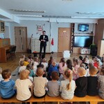 Oskar i Fred - pokaz brzuchomówcy - 20.04.2026.jpg